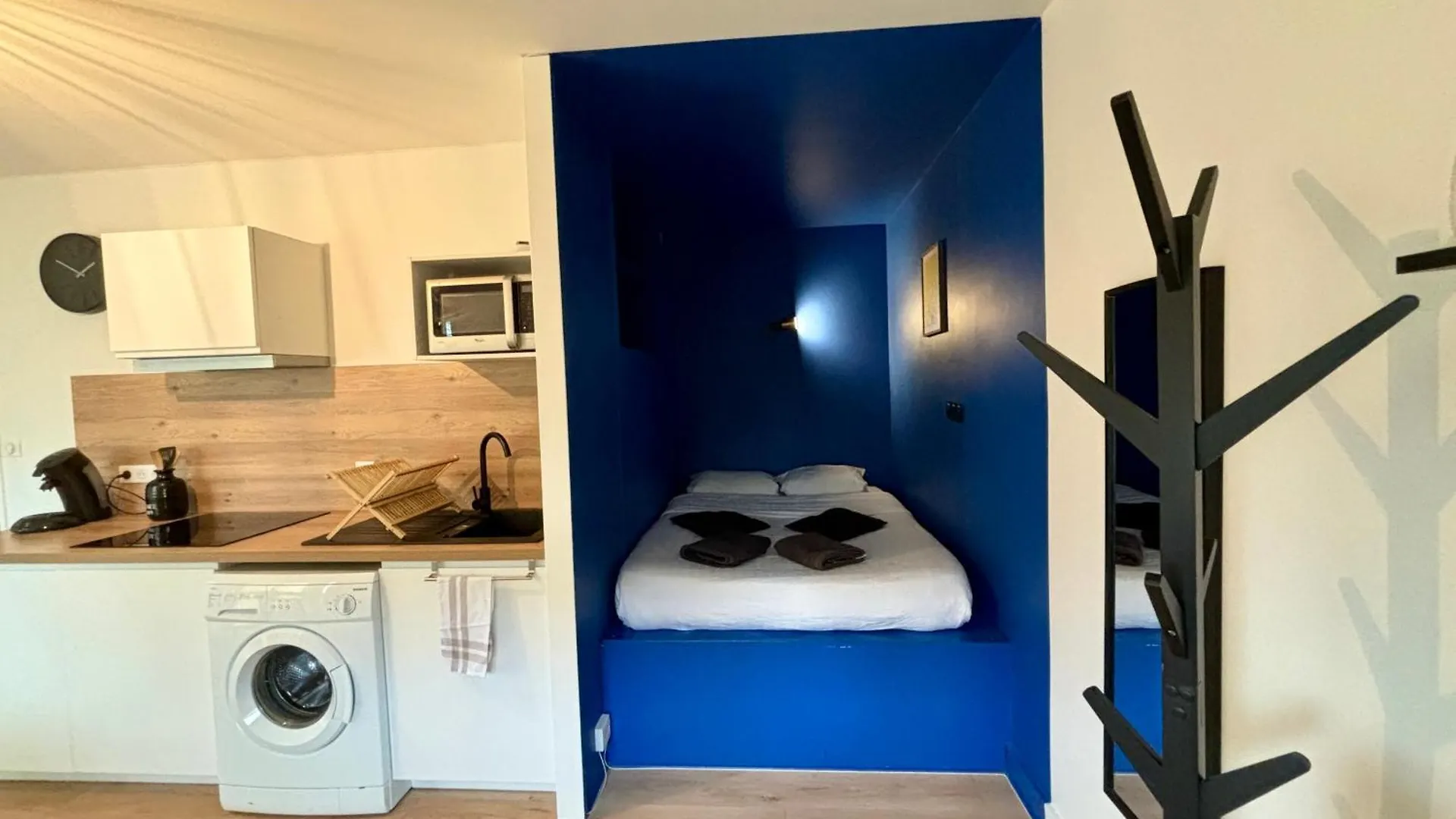 -Le Majorelle- Studio Parking Balcon Centre Wifi Appartement Quimper