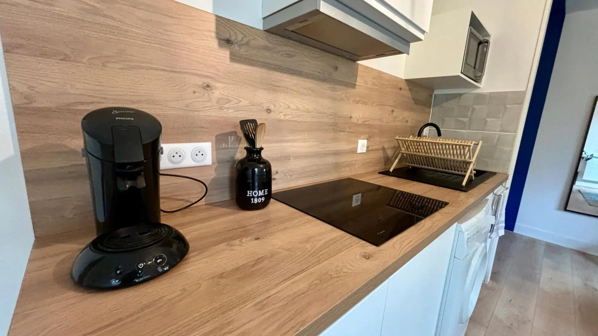 -Le Majorelle- Studio Parking Balcon Centre Wifi Appartement Quimper