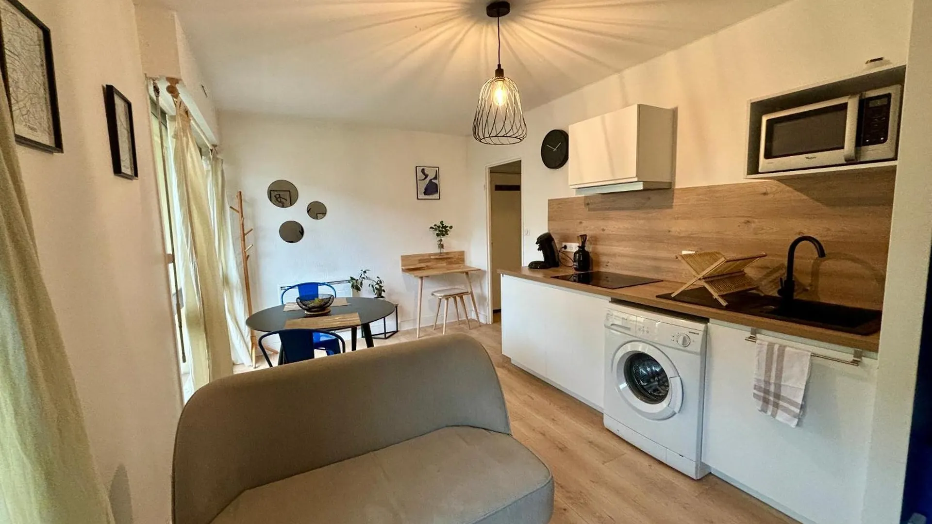 -Le Majorelle- Studio Parking Balcon Centre Wifi Appartement Quimper