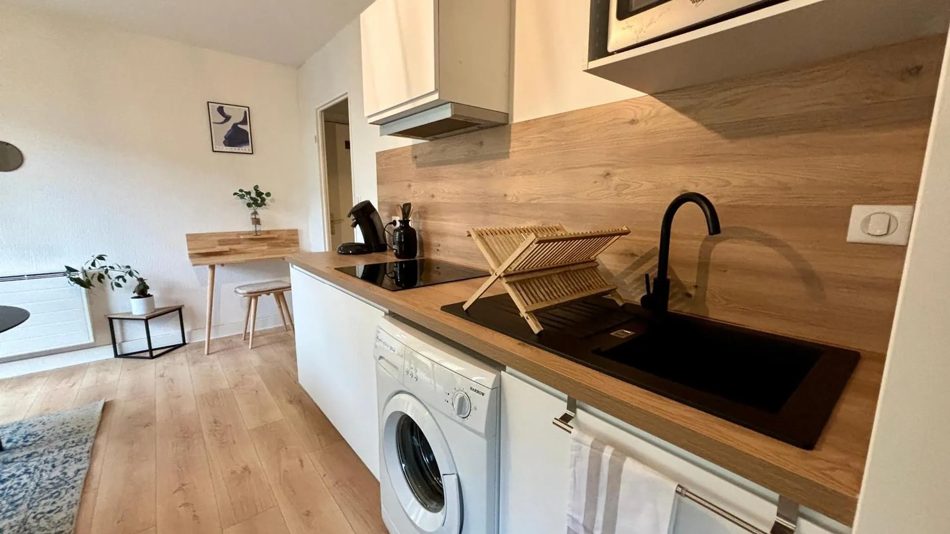 -Le Majorelle- Studio Parking Balcon Centre Wifi Appartement Quimper Frankrijk